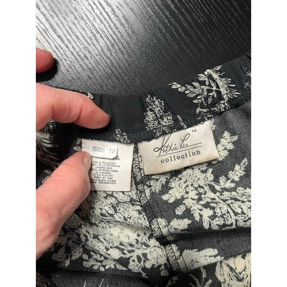 Vintage 90's Classic French Toile A-Line Skirt by Kathie Lee Collection - Picture 3 of 6